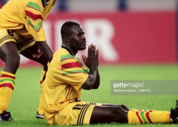 Former Ghana star Sam Johnson gives advise to young players, tells them to choose money over fame