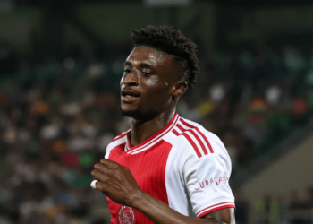 Mohammed Kudus: Ghana midfielder signs five-year West Ham deal ahead of move from Ajax