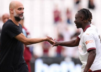 Pep Guardiola speaks on comparison between Jeremy Doku and Jack Grealish