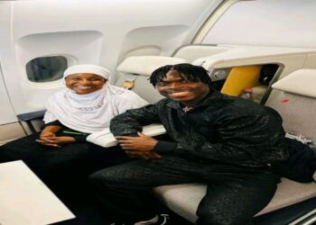 Black Stars defender Alidu Seidu flies mother to France ahead of Rennes unveiling