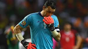 AFCON 20 Greatest Moments:  (#6). Essam El Hadary plays in the 2017 finals for Egypt against Cameroon at age 44 years and 21 days old