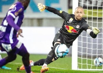 Ghanaian defender Solomon Bonnah scores against RB Salzburg for SK Austria Klagenfurt