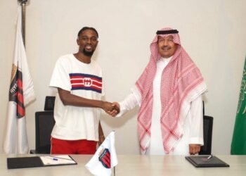 Ghanaian midfielder Bernard Mensah joins Al Riyadh SC after leaving Al Tai