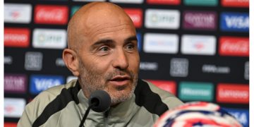 “He is special player but normal guy” – Maresca extols Estevao after Chelsea’s 3-0 win against Barcelona